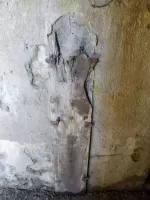 Ligne Maginot - PELOUSETTE - (Casernement) - Platine soutenant la pompe à eau près des citernes