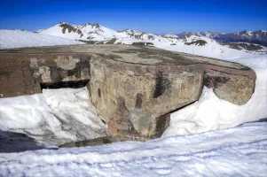 Ligne Maginot - RESTEFOND - (Ouvrage d'artillerie) - Bloc 6
Un peu trop tôt en saison (avril) : le dégel commence à peine
