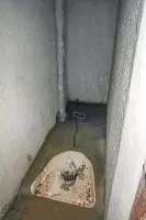 Ligne Maginot - RESTEFOND - (Ouvrage d'artillerie) - Bloc 6
WC dans les escaliers montant aux étages