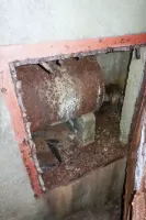 Ligne Maginot - RESTEFOND - (Ouvrage d'artillerie) - Bloc 6
Fosse septique des WC dans les escaliers montant aux étages