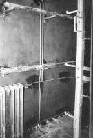 Ligne Maginot - RESTEFOND - (Ouvrage d'artillerie) - Râteliers à fusils dans une chambre de troupe
