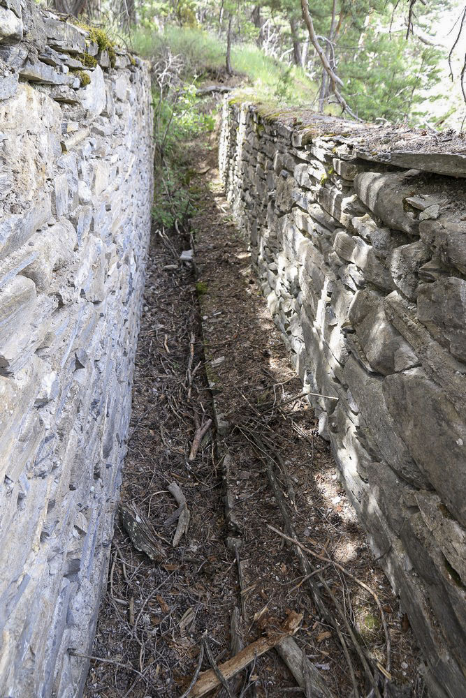 Ligne Maginot - FORT QUEYRAS 8 - (Cuve pour arme d'infanterie) - La tranchée de fusillade