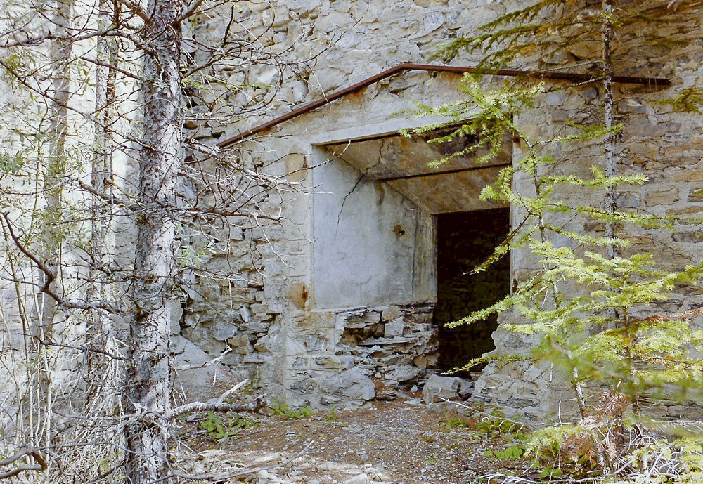 Ligne Maginot - BATTERIE DES CAURRES - (Position d'artillerie préparée) - La casemate de Bourges