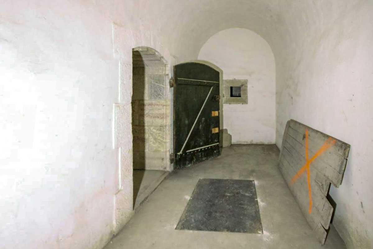 Ligne Maginot - BATTERIE DES CAURRES - (Position d'artillerie préparée) - Le magasin à munitions