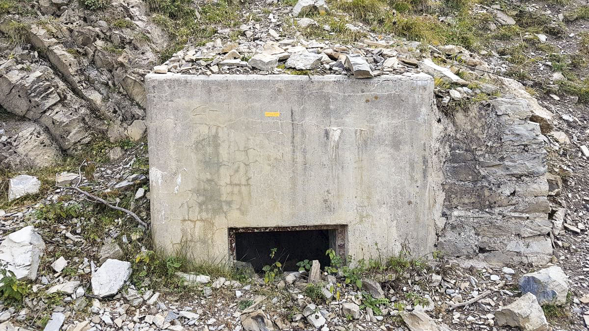Ligne Maginot - ROCHE LA CROIX SUPERIEUR  - (Chambre de coupure) - Chambre de coupure