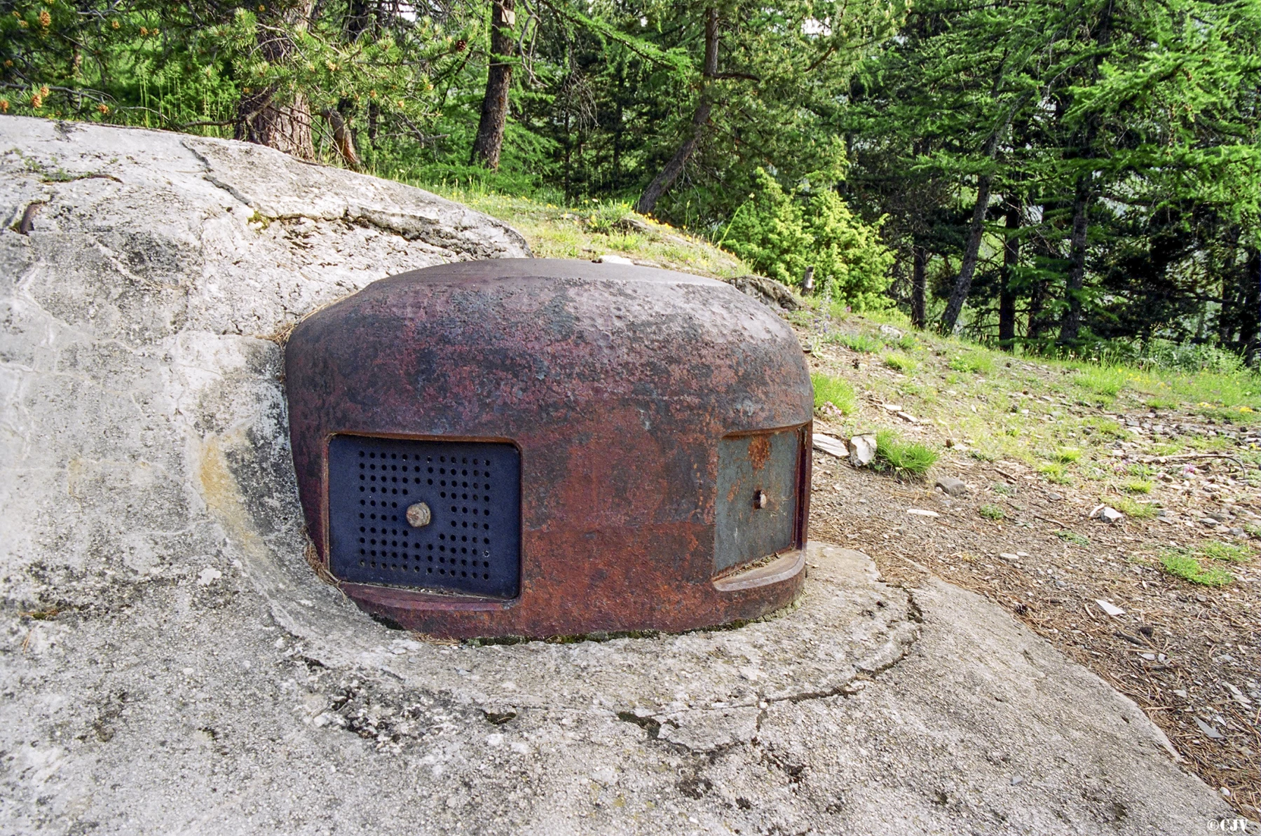 Ligne Maginot - SERRE la PLATE (SLP) - (Observatoire d'artillerie) - Cloche VDP