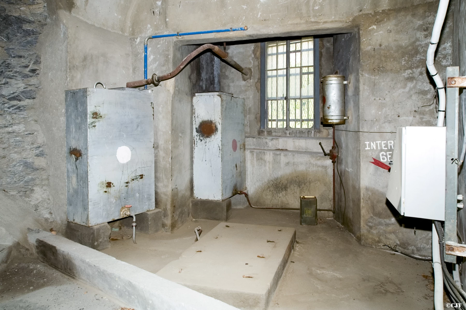 Ligne Maginot - TOURNOUX - BATTERIE XII - (Position d'artillerie préparée) - L'emplacement initial du groupe CLM alimentant la batterie et le central téléphonique après 1938.