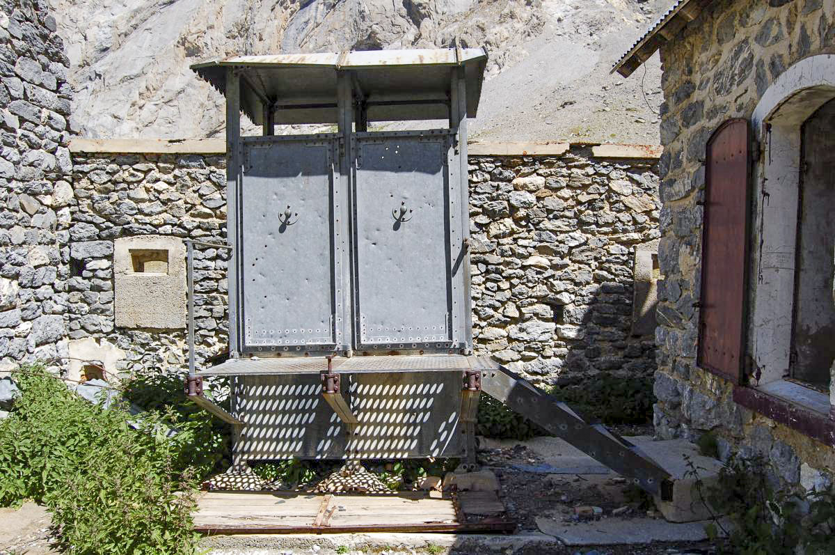 Ligne Maginot - VIRAYSSE (BARAQUEMENT) - (Casernement) - Les édicules Goux