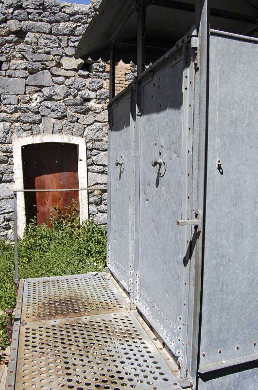 Ligne Maginot - VIRAYSSE (BARAQUEMENT) - (Casernement) - Les édicules Goux