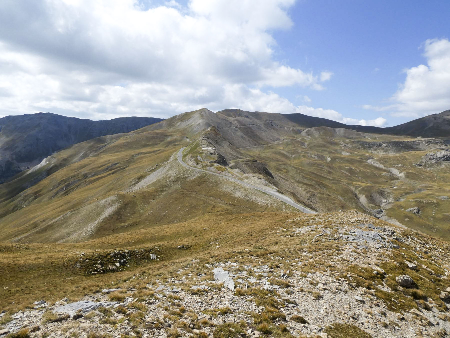 Ligne Maginot - COL DE RASPAILLON - (Blockhaus de type indéterminé) - Vue sur le Col et Granges Communes