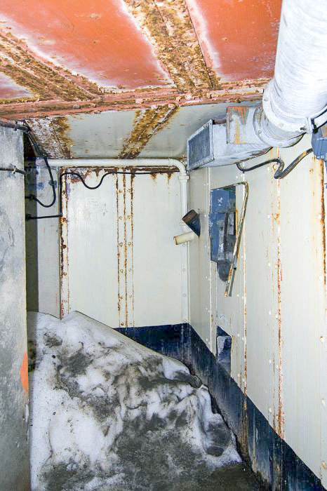 Ligne Maginot - COL DE RESTEFOND (RD) - (Ouvrage d'infanterie) - Bloc 3
Toujours de la neige rentrée par les 'trous' en juillet
