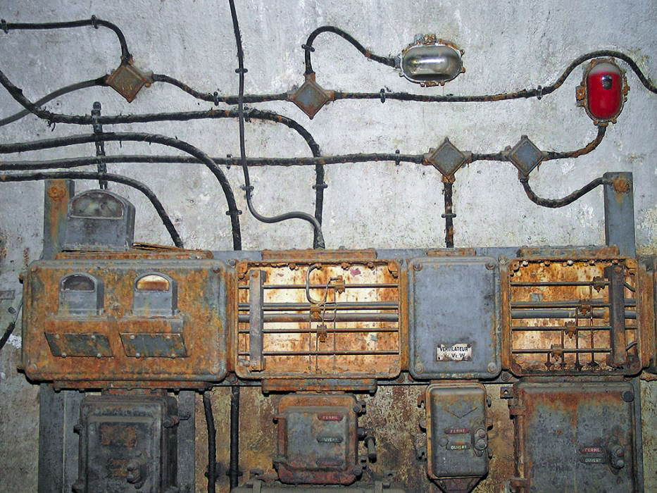 Ligne Maginot - COL DE RESTEFOND (RD) - (Ouvrage d'infanterie) - Le tableau en 2004. A comparer......
