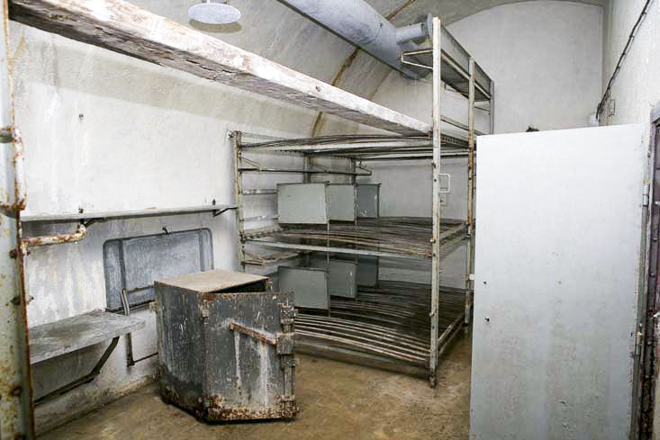 Ligne Maginot - GRANGES COMMUNES - (Ouvrage d'infanterie) - Les dessous
Une chambrée