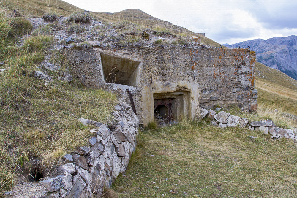 Ligne Maginot - LES FOURCHES (FO) - (AVANT POSTE) - (Ouvrage d'infanterie) - Bloc 4
Créneau pour fusil mitrailleur 24/29
