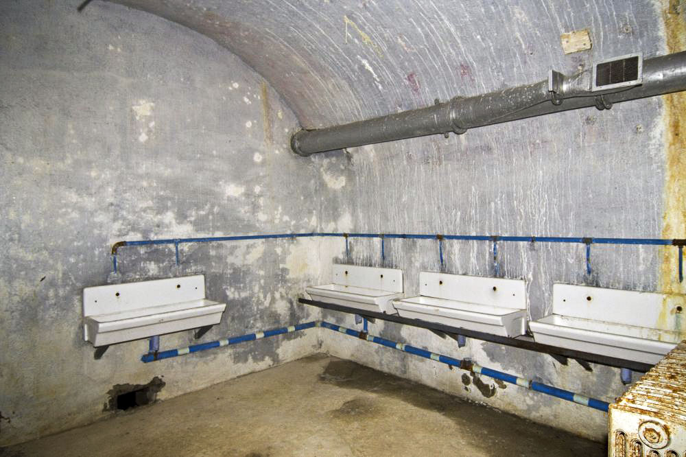 Ligne Maginot - RESTEFOND - (Ouvrage d'artillerie) - Le bloc sanitaire