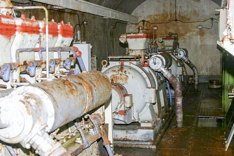 Ligne Maginot - RESTEFOND - (Ouvrage d'artillerie) - L'usine électrique
Moteurs CML type 408