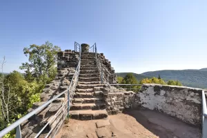 Ligne Maginot - FALKENSTEIN  CHATEAU - (Observatoire d'artillerie) - Point de vue à l'extrémité du logis Est