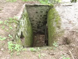 Ligne Maginot - SCHORBACHERBERG - (Blockhaus pour arme infanterie) - La tranchée maçonnée donnant accès à l'entrée