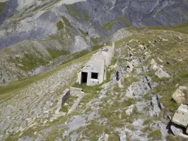 Ligne Maginot - COL DE PAL NORD - (Abri) - Le casernement nord et la Cime de Pal