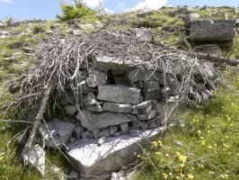 Ligne Maginot - COL DES MOULINÉS 2 - (Divers) - Cuve en pierres sèches pour arme légère