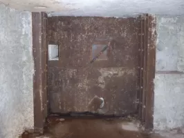 Ligne Maginot - E8 - GUILLAUMES - (Casemate d'infanterie - Simple) - Le créneau pour mitrailleuse