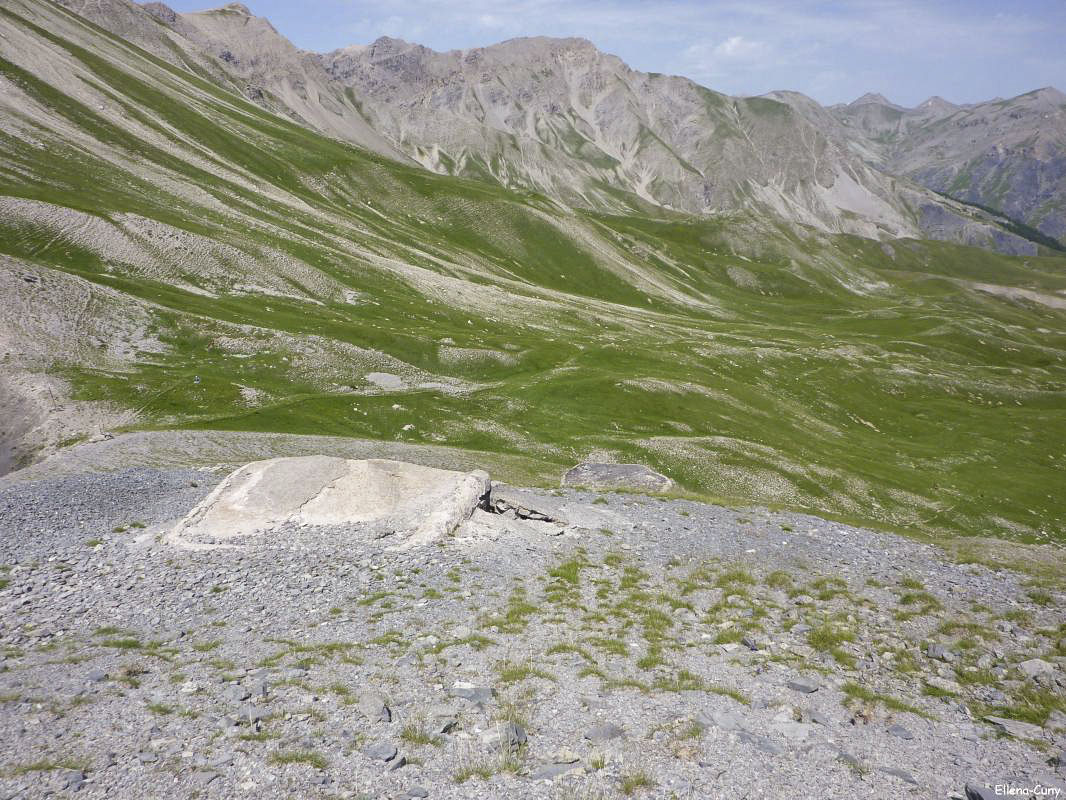 Ligne Maginot - COL DE CROUS (C) - (Ouvrage d'infanterie) - Bloc 3
Vue vers l'avant