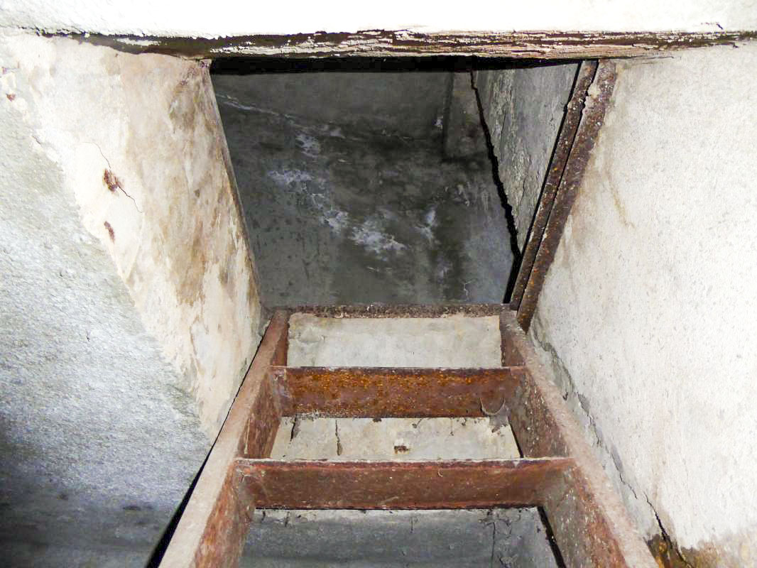 Ligne Maginot - E8 - GUILLAUMES - (Casemate d'infanterie - Simple) - Accès au sous sol