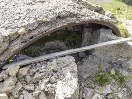 Ligne Maginot - MONT GRAVIERES OUEST - (Abri) - Devant