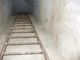 Ligne Maginot - CAIRE GROS - (Abri) - Puits d'accés  de la cheminée