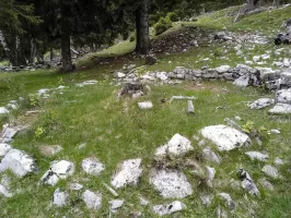 Ligne Maginot - COL DE LA MADELEINE - (Casernement) - Emplacement de tente marabout