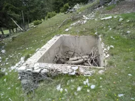Ligne Maginot - COL DE LA MADELEINE - (Casernement) - Bassin