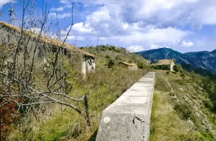 Ligne Maginot - PICCIARVET (FORT DE) - (Position d'artillerie préparée) - Casernements extérieurs du fort