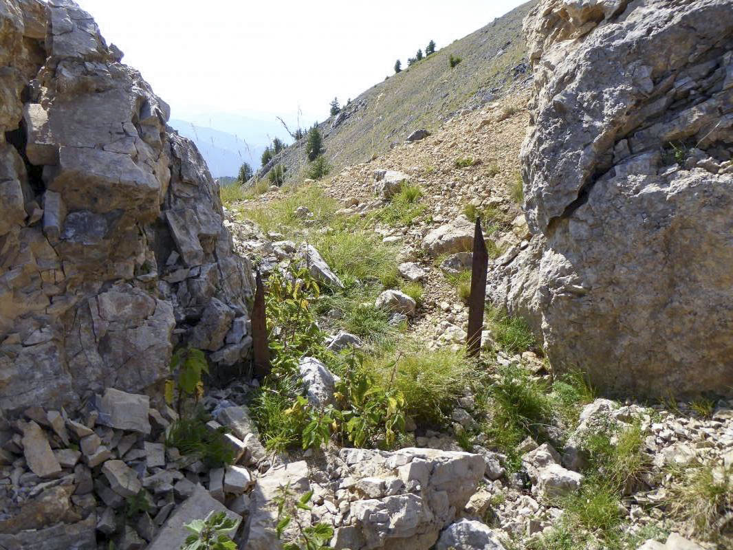 Ligne Maginot - MONT GRAVIERES NORD  - (Abri) - Poste de tir ou d'observation près de l'abri.
