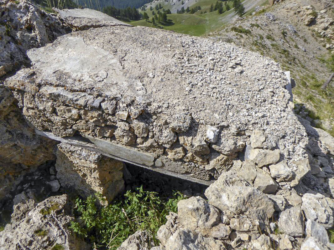 Ligne Maginot - MONT GRAVIERES OUEST - (Abri) - 
