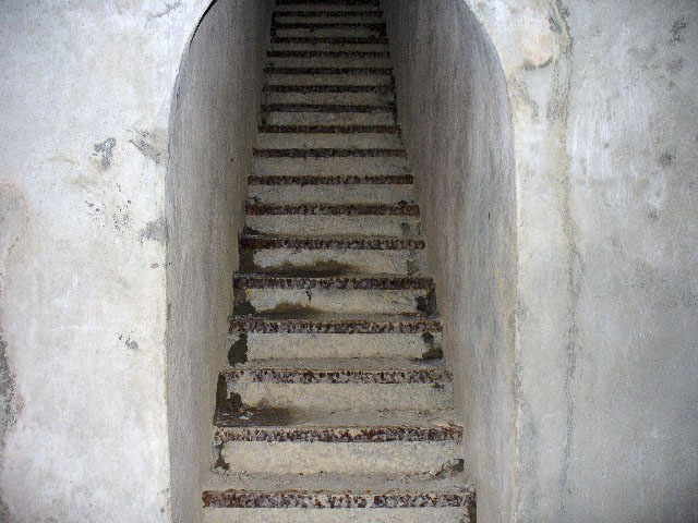Ligne Maginot - CAIRE GROS - (Abri) - Bloc 3
Escalier d'accès au bloc