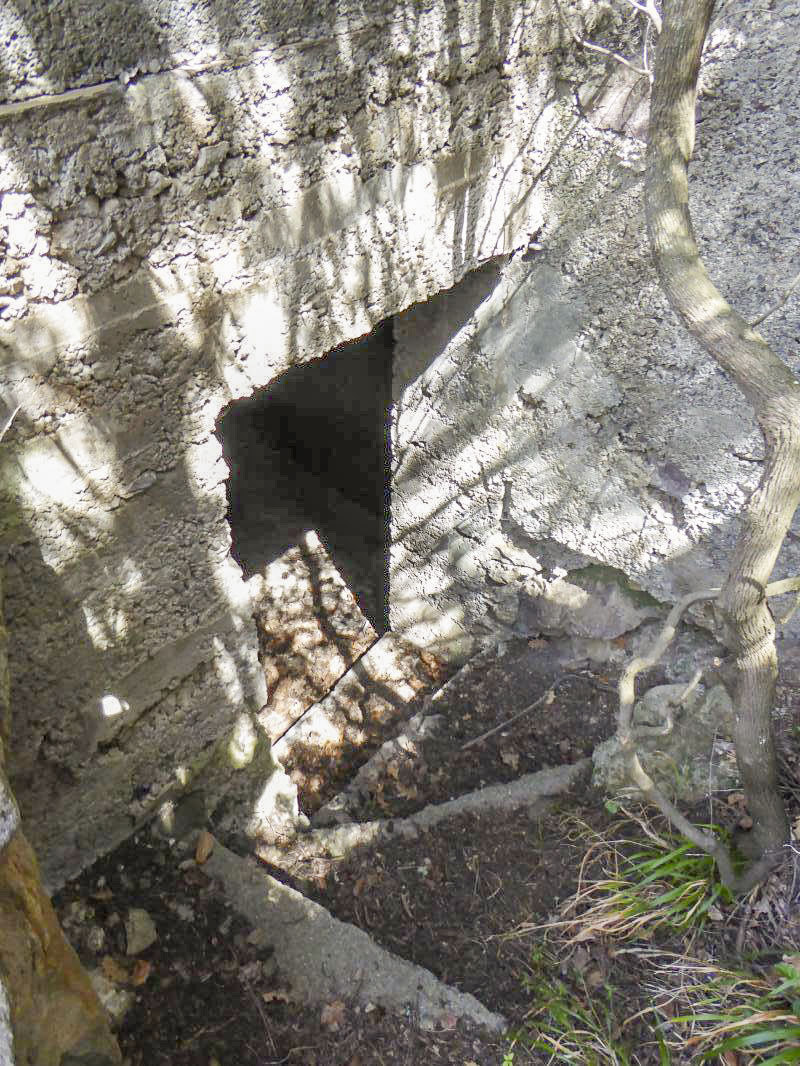 Ligne Maginot - CHAPELLE SAINT SAUVEUR - (Blockhaus pour arme infanterie) - L'entrée
