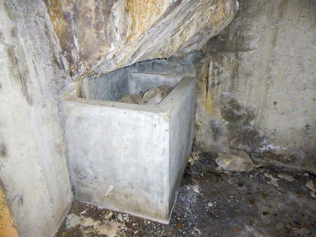 Ligne Maginot - CHAPELLE SAINT SAUVEUR - (Blockhaus pour arme infanterie) - Reservoir d'eau