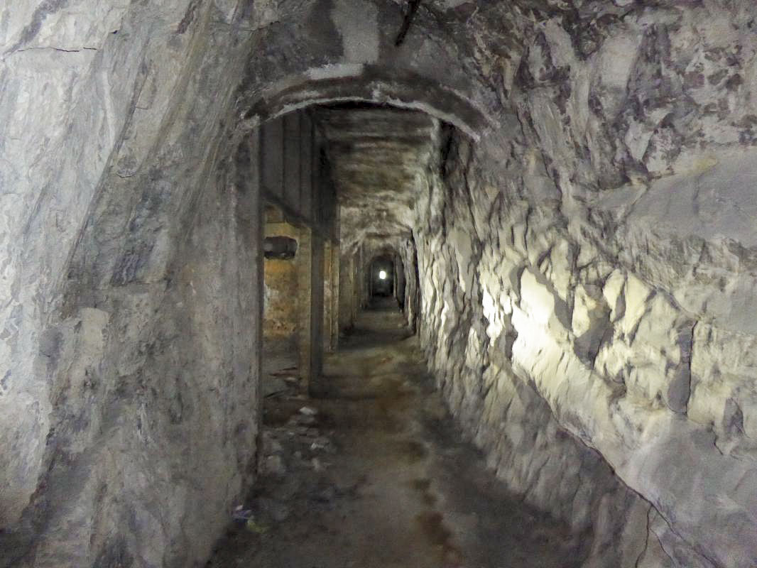 Ligne Maginot - CHIUSE DE BAUMA NEGRA - (Casemate d'infanterie - Simple) - Galerie intérieure
