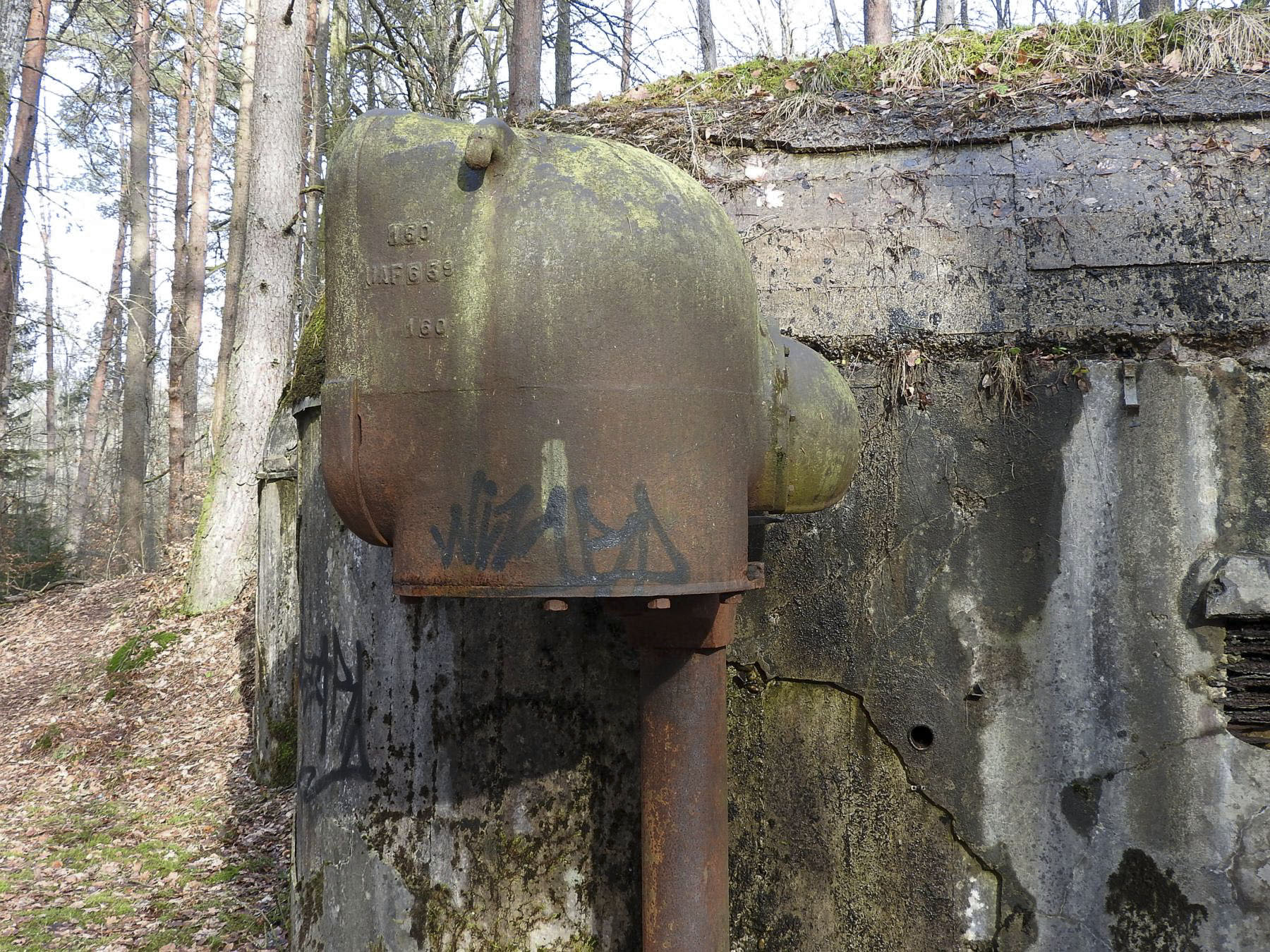 Ligne Maginot - GRAFENWEIHER CENTRE - (Casemate d'infanterie - Simple) - Le caisson blindé du projecteur