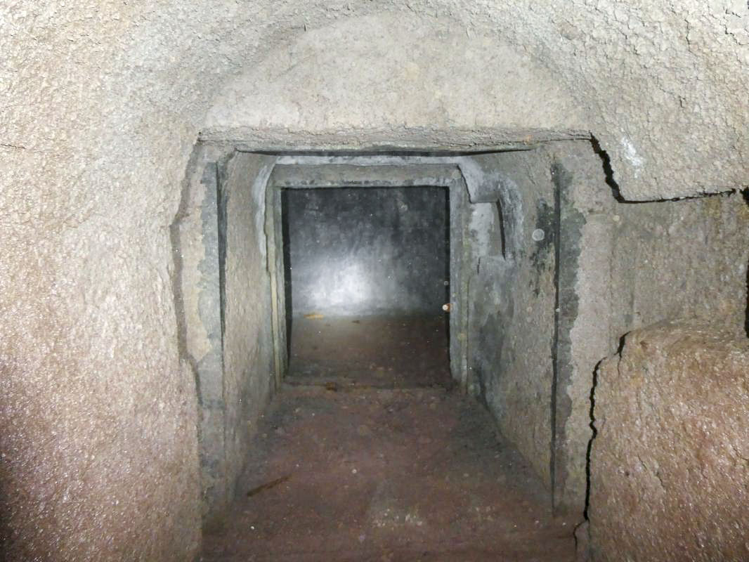 Ligne Maginot - FRESSINEA - (DMP - Dispositif de Mine Permanent) - Galerie d'accès à la chambre et son système de fermeture