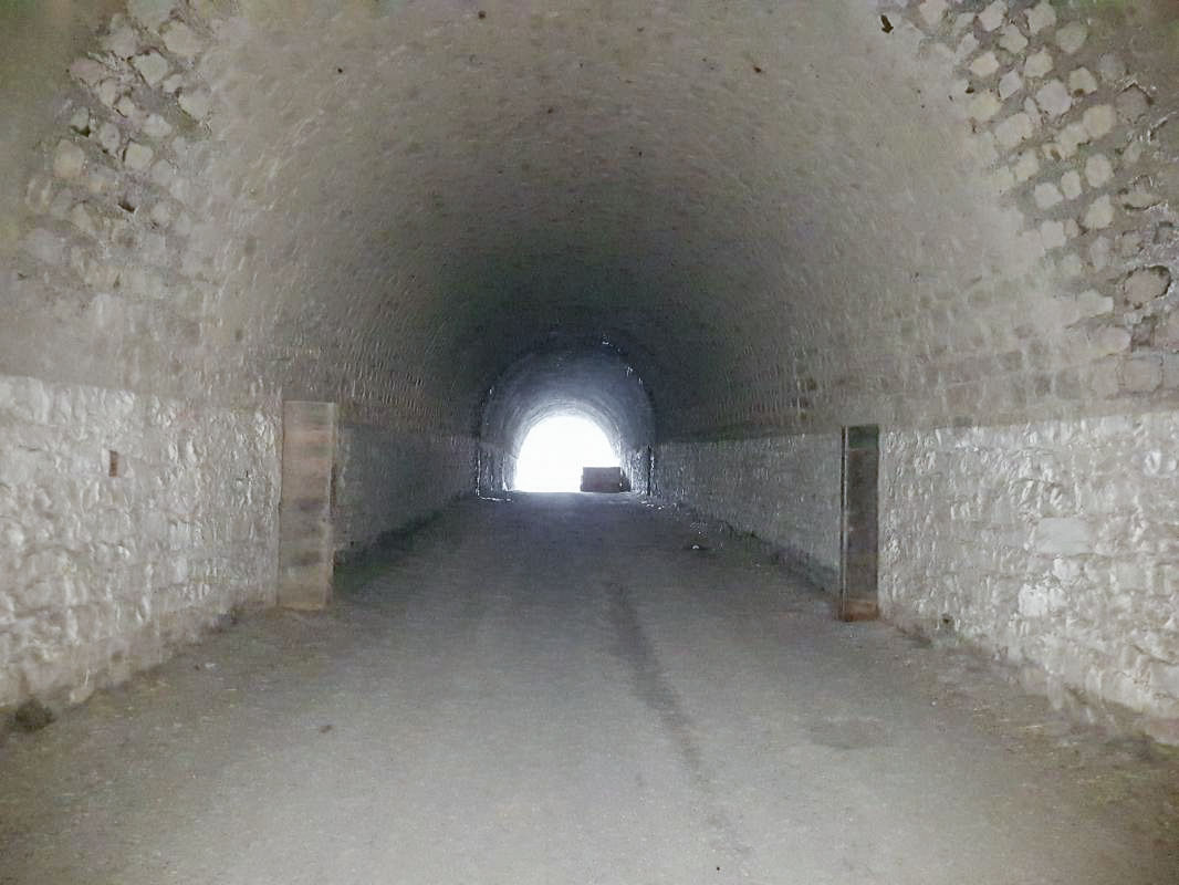 Ligne Maginot - UTELLE TUNNEL AMONT - (DMP - Dispositif de Mine Permanent) - Portes d'accès au DMP de chaque côte du tunnel