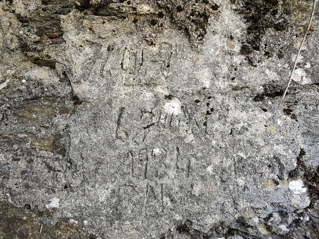 Ligne Maginot - VALABRES - (Casernement) - Graffitis sur la paroi