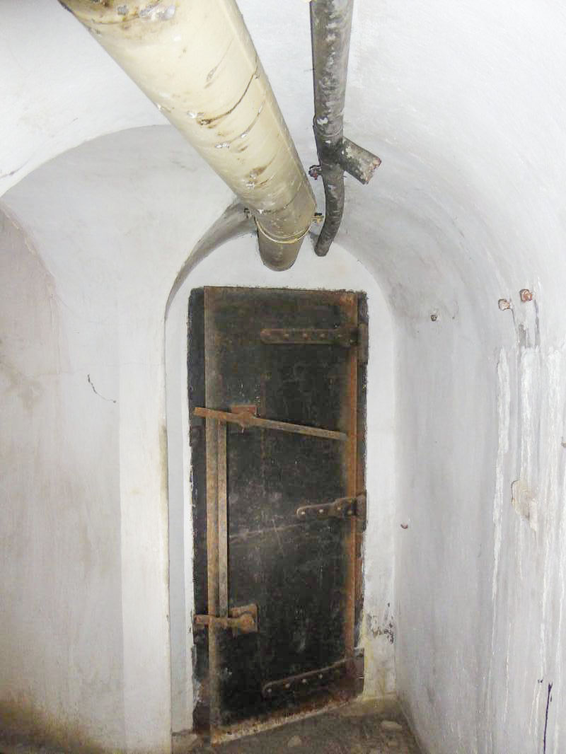 Ligne Maginot - VALABRES PRINCIPAL (OU NORD) (VP) - (Ouvrage d'infanterie) - Casernement
Porte étanche