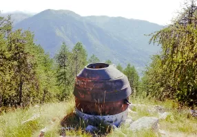 Ligne Maginot - VENANSON (TD N°622) - (Cuve pour arme d'infanterie) - Probablement la même tourelle, après déplacement. Vue en 2000