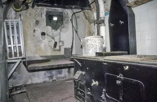 Ligne Maginot - VALDEBLORE - REYNARDIERE (VE) - (Ouvrage d'infanterie) - Cuisine
Le 'balcon' du créneau FM d'entrée