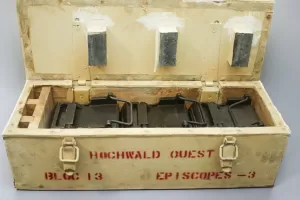 Ligne Maginot - Caisse de transport et de stockage. - Caisse de transport et de stockage pour 3 épiscopes.