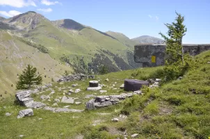 Ligne Maginot - BAISSE DE SAINT VERAN - (Ouvrage d'infanterie) - Le bloc 2
Aménagements à proximité du bloc
