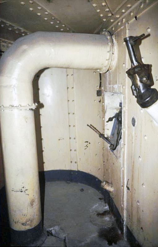 Ligne Maginot - VALDEBLORE - REYNARDIERE (VE) - (Ouvrage d'infanterie) - Bloc 3
La ventilation de la chambre de tir