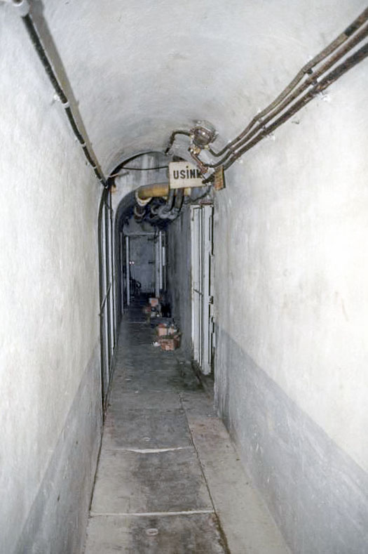Ligne Maginot - VALDEBLORE - REYNARDIERE (VE) - (Ouvrage d'infanterie) - Couloir entre entrée et usine