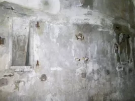 Ligne Maginot - BERGHE NORD (TUNNEL DE) - (Blockhaus pour arme infanterie) - Chambrée
Créneaux de pied